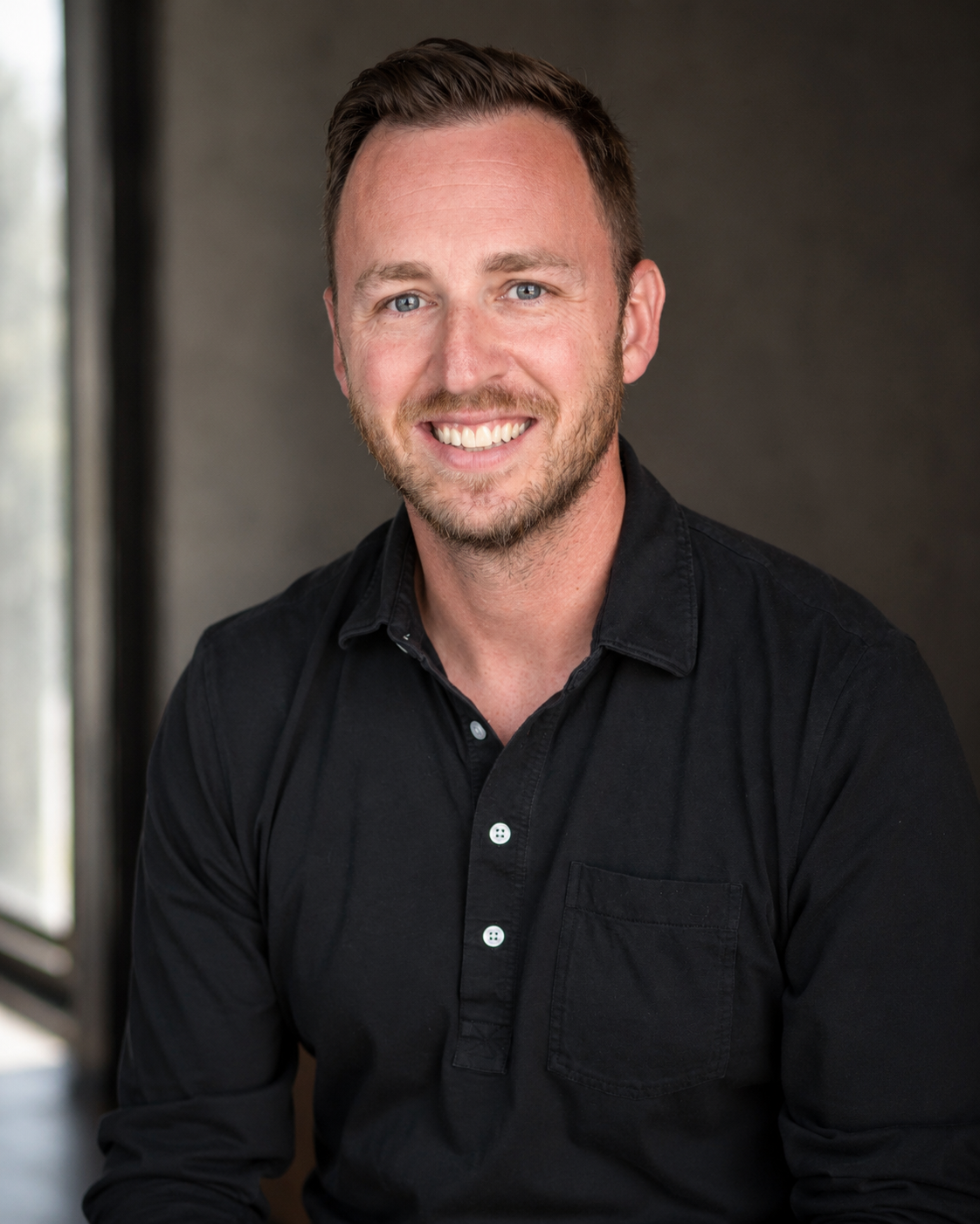 Elijah Canfield, author of the RESET science fiction series